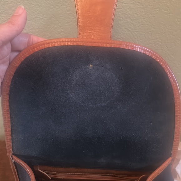 Dooney & Bourke Vintage Essex Navy All Weather Leather Shoulder Bag - Picture 12 of 16